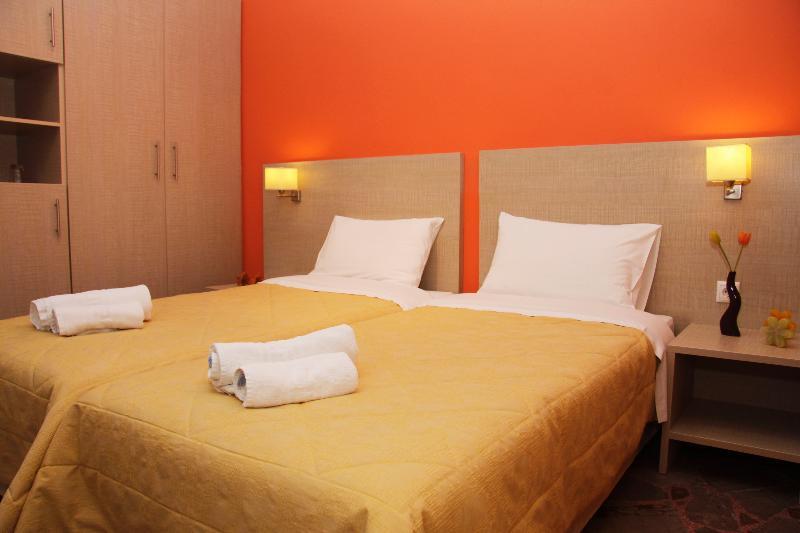 Hotel Golden 2*
